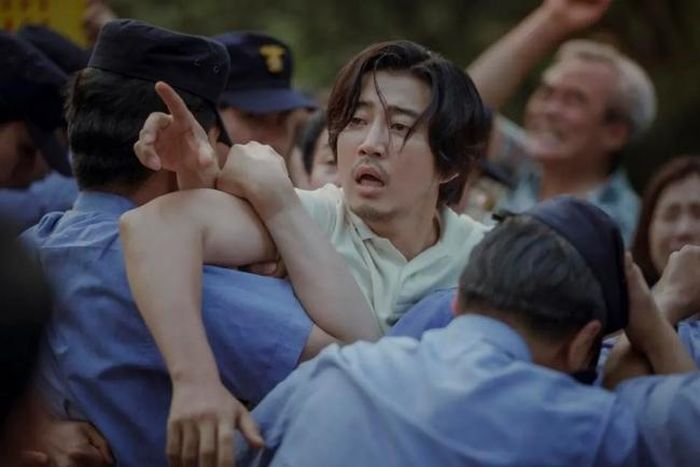 Yoon Kye Sang vào vai Sang Jun trong phim
