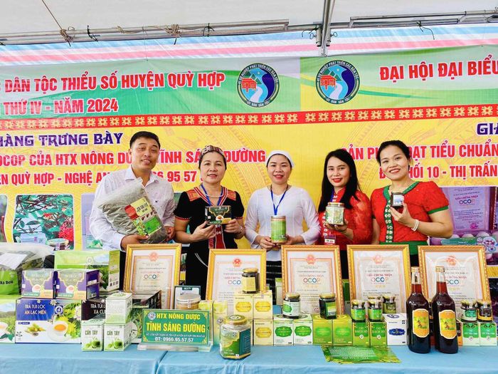 HTX nông dược Tĩnh Sáng Đường (xã Yên Hợp, huyện Quỳ Hợp) mở được hơn 70 đại lý online nhờ sức mạnh mạng xã hội. Ảnh: Hợp tác xã cung cấp