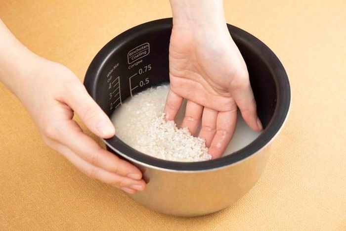 Không nên vo gạo quá kỹ.