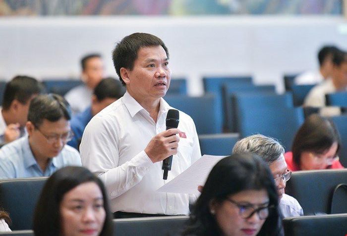 Đại biểu Dương Khắc Mai, Đoàn ĐBQH tỉnh Thanh Hóa.