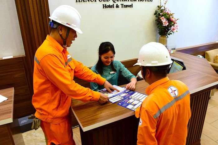 EVNHANOI tuyên truyền sử dụng điện an toàn, phòng chống cháy nổ dịp nghỉ lễ Quốc khánh 