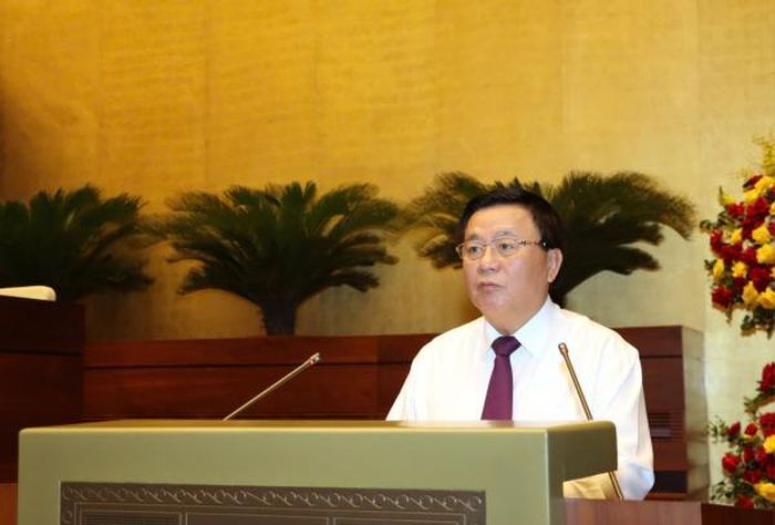GS.TS Nguyễn Xuân Thắng, Giám đốc Học viện Chính trị quốc gia Hồ Chí Minh, Chủ tịch Hội đồng Lý luận Trung ương phát biểu tại hội thảo.