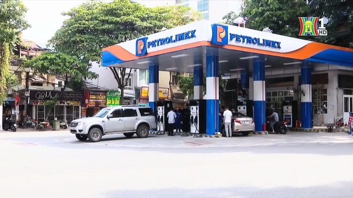 Giá xăng được dự báo sẽ nối tiếp đà giảm.