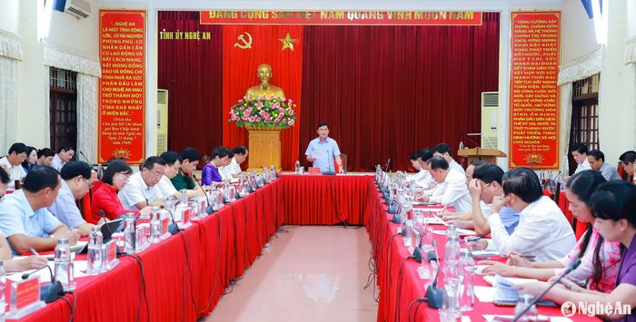 Quang cảnh phiên làm việc thứ nhất Tiểu ban Văn kiện Đại hội đại biểu Đảng bộ tỉnh Nghệ An lần thứ XX, nhiệm kỳ 2025 - 2030. Ảnh: Thành Duy