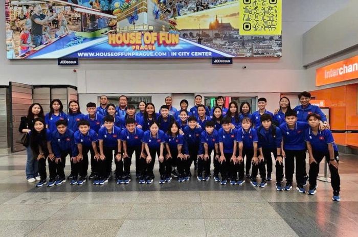 Đội tuyển nữ Việt Nam đã có mặt tại CH Séc để tập huấn.Ảnh: VFF
