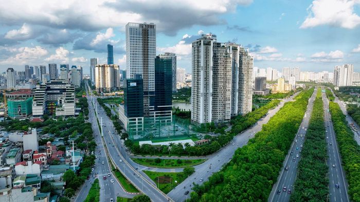 Chúng ta cần coi trọng và đề cao vai trò của các cơ quan vận hành thể chế, nhất là trong các lĩnh vực đấu thầu, đầu tư, đất đai. Ảnh: Hoàng Hà