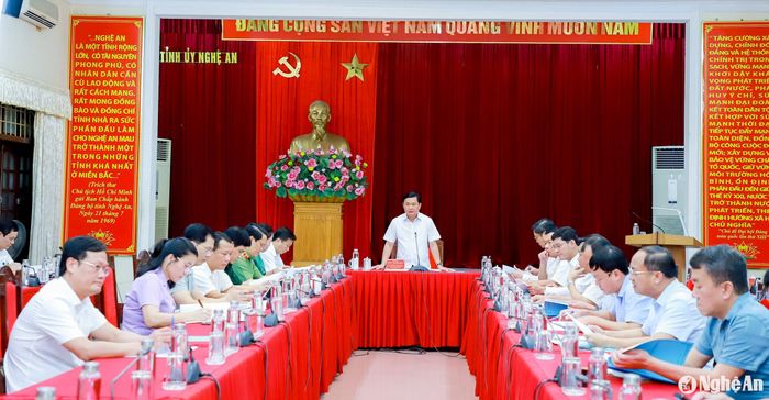 Ban Chỉ đạo cải cách hành chính (CCHC) tỉnh Nghệ An tiến hành sơ kết công tác 6 tháng đầu năm, triển khai nhiệm vụ 6 tháng cuối năm 2024. Ảnh: Thành Duy