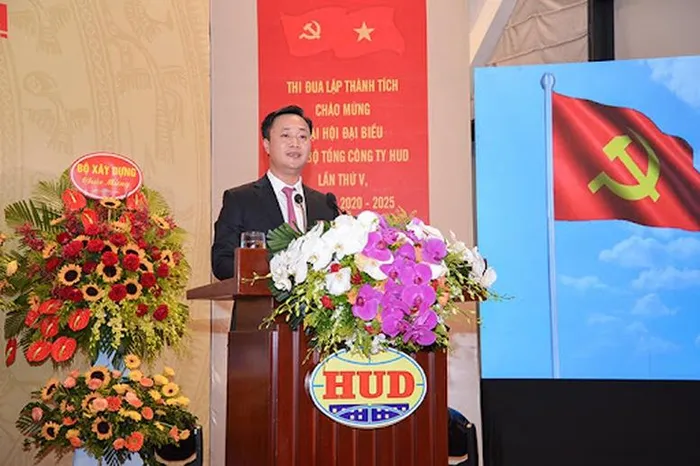 Tân Thứ trưởng Bộ Xây dựng Nguyễn Việt Hùng Tân Thứ trưởng Bộ Xây dựng Nguyễn Việt Hùng