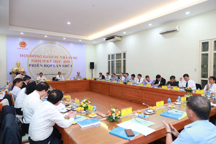 Hội đồng giáo sư nhà nước tổ chức phiên họp lần thứ I, nhiệm kỳ 2024 - 2029. Ảnh: Hội đồng giáo sư nhà nước