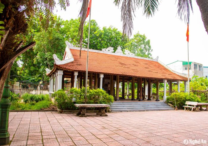 Đình Trung ở phường Hưng Dũng (thành phố Vinh) được tu bổ khang trang vào cuối năm 2022. Ảnh: Minh Quân