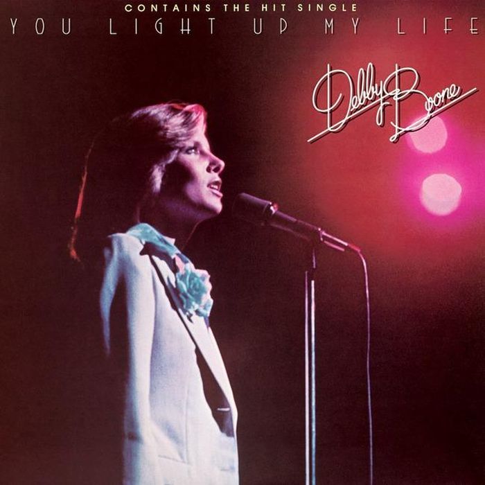 “You Light Up My Life” là One-hit Wonder trong sự nghiệp của Debby Boone