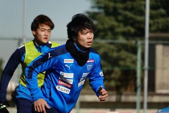 Công Phượng trải qua khoảng thời gian không như ý tại Yokohama FC. Ảnh: Yokohama FC