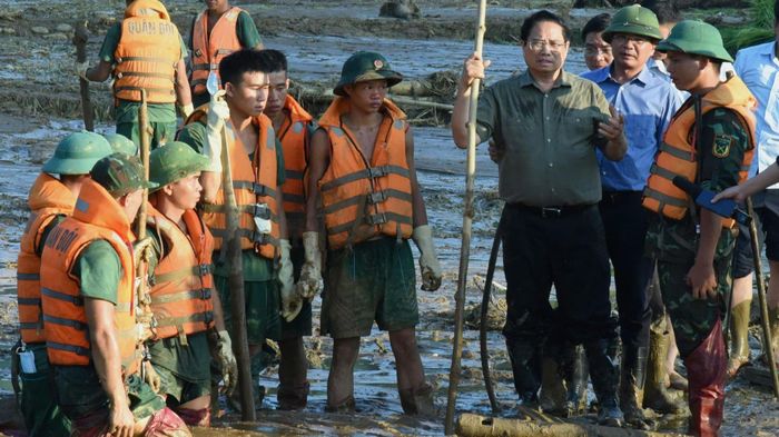 Thủ tướng Phạm Minh Chính chỉ đạo tìm kiếm người dân bị mất tích tại Lào Cai.