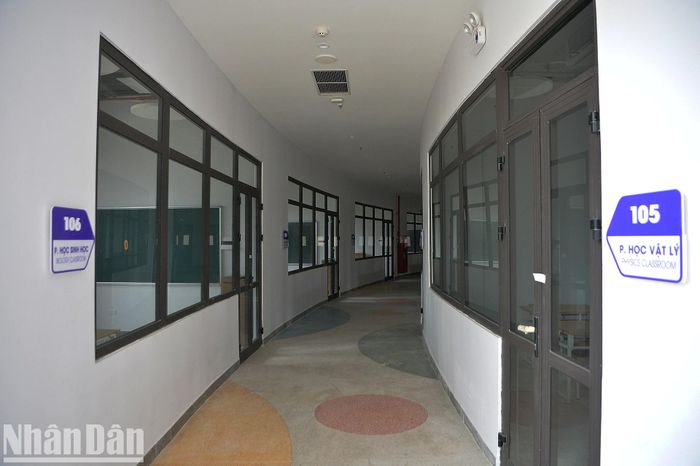 Các phòng học khang trang, sạch đẹp tại khu B đã sẵn sàng đưa vào sử dụng.
