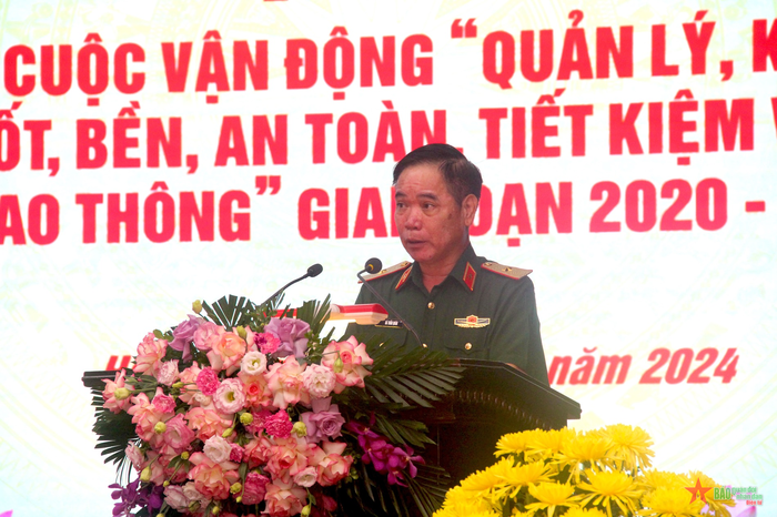  Thiếu tướng Hà Tuấn Quân, Phó chủ nhiệm Tổng cục Kỹ thuật phát biểu tại hội nghị. 