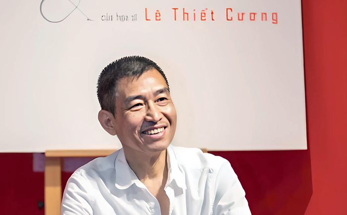 Họa sĩ, tác giả Lê Thiết Cương.