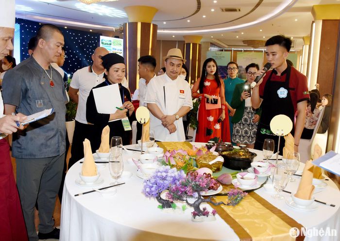Sở Du lịch đã tổ chức các hội thi, góp phần nâng cao chất lượng nguồn lực ngành Du lịch. Ảnh: Công Kiên