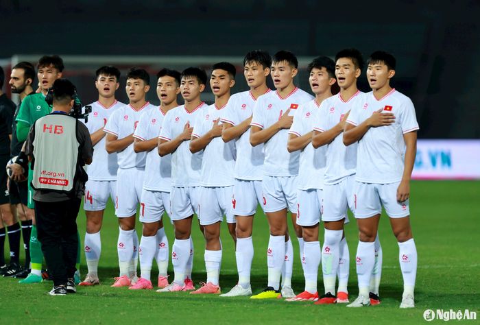 Tối 23/9, đội tuyển U20 Việt Nam đã bước vào hành trình vòng loại giải U20 châu Á 2025, với quyết tâm giành một suất vào vòng chung kết. Ảnh: Hải Hoàng
