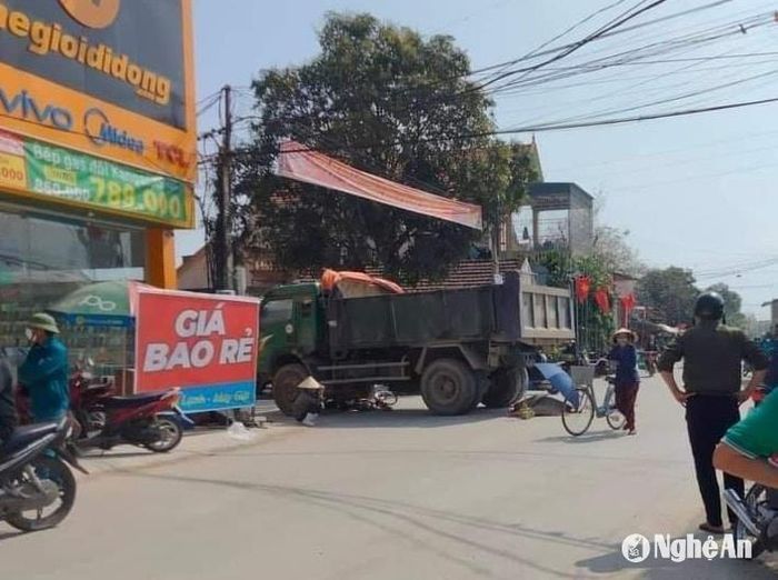 Một vụ TNGT làm 1 người chết tại ngã tư Quỳnh Bảng năm 2022. Ảnh: Tư liệu