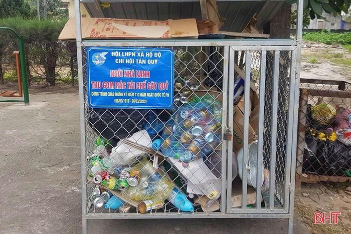  Mô hình "Ngôi nhà xanh" do Hội LHPN xã Hộ Độ triển khai đã phát huy hiệu quả, có thêm kinh phí giúp đỡ chị em khó khăn. 