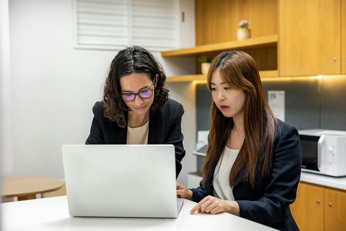 Thách thức đặt ra là tìm kiếm ứng viên phù hợp và quản lý rủi ro trong tuyển dụng. Ảnh minh họa: Resumegenius/Pexels.