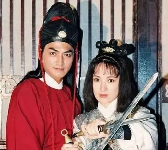 Hà Gia Kính đóng vai Triển Chiêu trong phim "Bao Thanh Thiên"