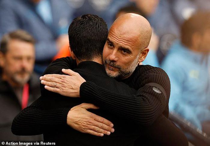 Arteta khẳng định vẫn luôn yêu mến và tôn trọng Guardiola