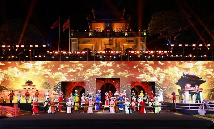 70 nghệ sĩ trình diễn bản khí nhạc "Hà Nội linh thiêng hào hoa".