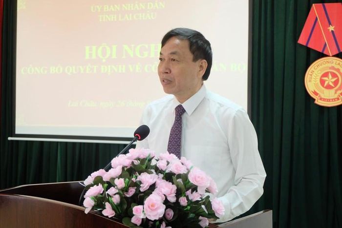 Chủ tịch UBND tỉnh Lê Văn Lương phát biểu tại hội nghị.