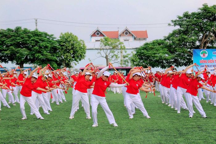 Người cao tuổi cần được coi là nguồn lực để phát triển chứ không phải là gánh nặng cho xã hội. Ảnh: Hội NCT Quảng Ninh.