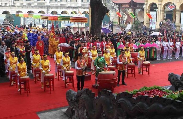 Màn trống hội Thăng Long. Ảnh: Thanh Tùng-TTXVN