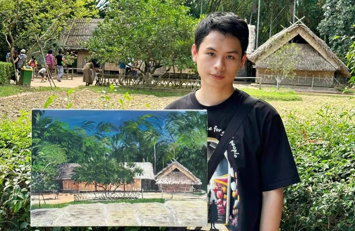 Họa sĩ Việt Mỹ đấu giá các bức tranh để gây quỹ ủng hộ đồng bào miền Bắc bị thiệt hại do bão số 3 gây ra. Ảnh: NVCC