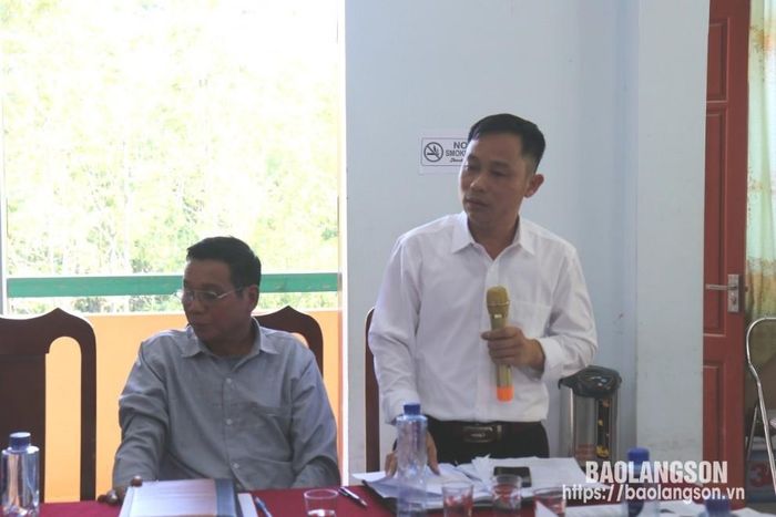 Lãnh đạo UBND xã Tân Thành, huyện Bắc Sơn phát biểu tại hội nghị