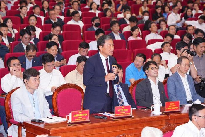  Các doanh nghiệp tham gia ý kiến tại hội nghị. Ảnh: Đàm Thanh 