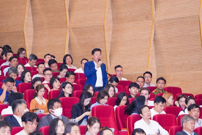  Các doanh nghiệp tham gia ý kiến tại hội nghị. Ảnh: Đàm Thanh 
