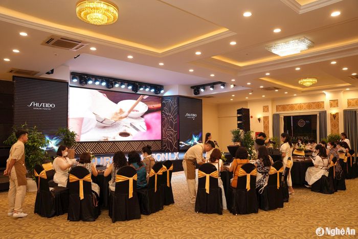 Đông đảo các tín đồ yêu thích Shiseido đã cùng trải nghiệm những hoạt động thú vị. Ảnh: CSCC