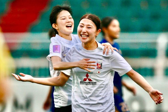 Phút 55, Urawa Red Diamonds mới có bàn thắng khai thông thế bế tắc khi một cầu thủ bị phạm lỗi trong vòng cấm, và trọng tài cho đội bóng Nhật Bản hưởng quả 11m. Trên chấm phạt đền, Shiokoshi thực hiện thành công quả phạt đền để đưa đội nhà dẫn trước.