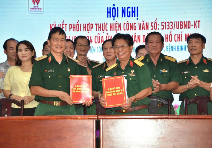  Hội hỗ trợ gia đình liệt sĩ TPHCM ký kết phối hợp với Hội Cựu chiến binh TPHCM 