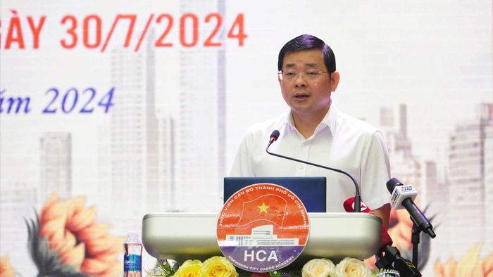 Ông Nguyễn Toàn Thắng, Giám đốc Sở TN-MT TPHCM phát biểu tại hội nghị