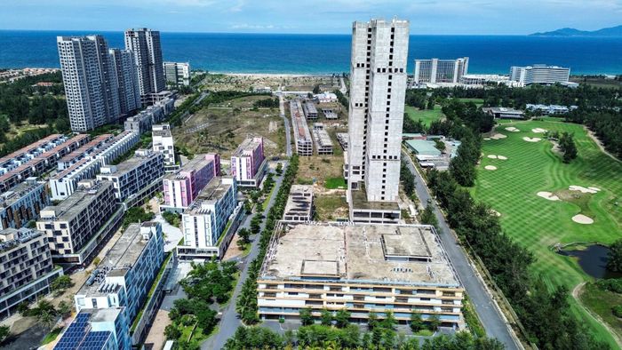 Dự án Cocobay Đà Nẵng từng một thời lung linh, hiện nay chìm trong quên lãng. Ảnh: Hoàng Anh