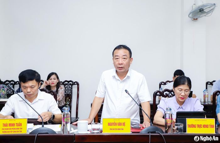 Phó Chủ tịch UBND tỉnh Nguyễn Văn Đệ kết luận tại phiên tiếp công dân. Ảnh: Phạm Bằng