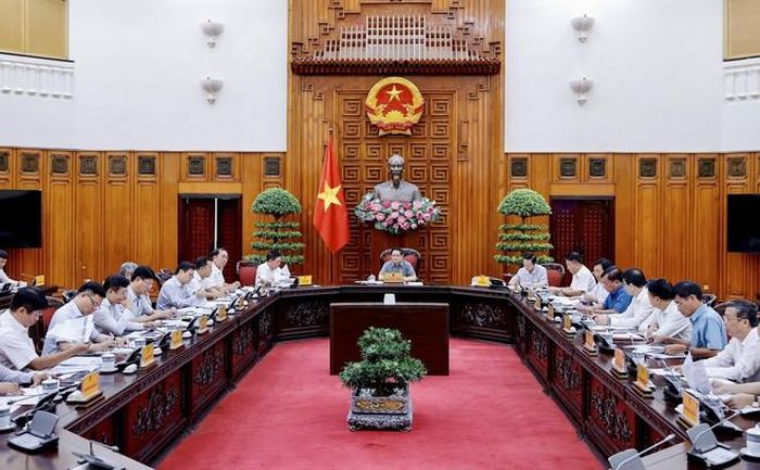  Thủ tướng Phạm Minh Chính chủ trì họp Thường trực Chính phủ về bảo đảm cung ứng điện, năng lượng. (Ảnh: Dương Giang/TTXVN) 