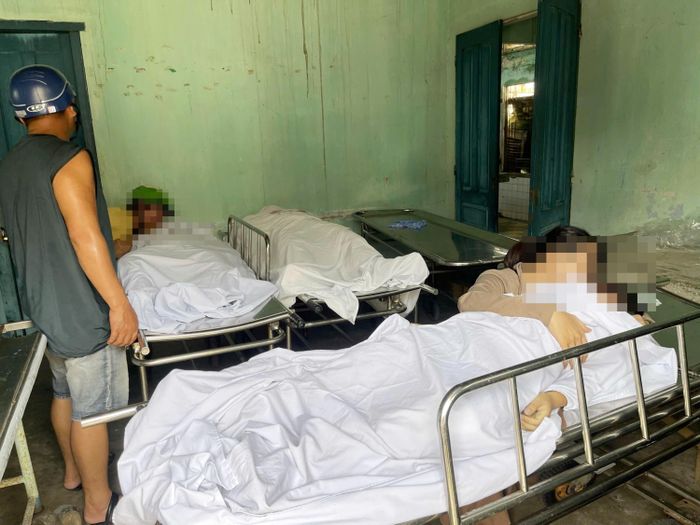 Gia đình vô cùng đau xót trước tai nạn bất ngờ. Ảnh: NGUYỄN QUANG