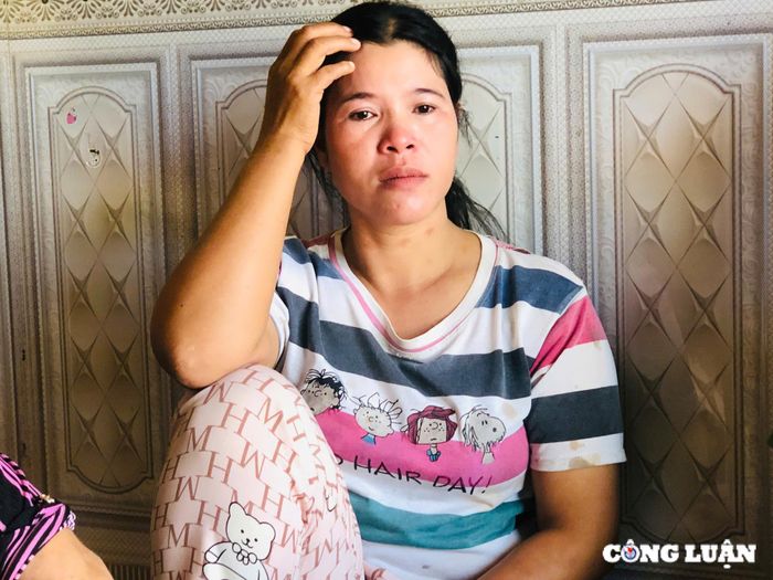  Người vợ trẻ không thể ngăn giọt nước mắt khi nhắc về chồng 