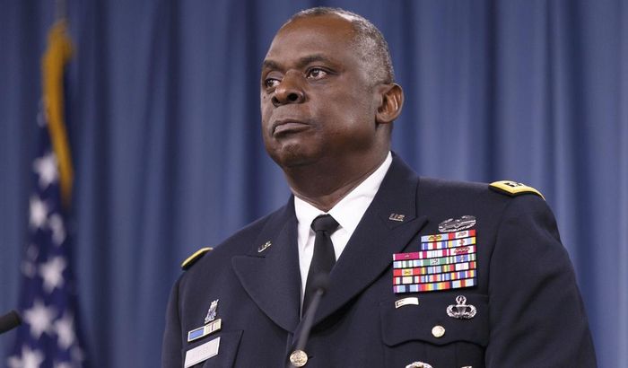 "Tổ hợp THAAD đã tới nơi. Chúng tôi có khả năng đưa tổ hợp vào vận hành rất nhanh và đang đạt mục tiêu đã đề ra", Bộ trưởng Quốc phòng Mỹ Lloyd Austin ngày 20/10 thông báo.
