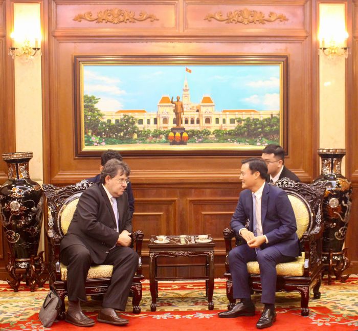 Phó Chủ tịch UBND TPHCM Bùi Xuân Cường tiếp tân Đại sứ Áo Philipp Agathonos
