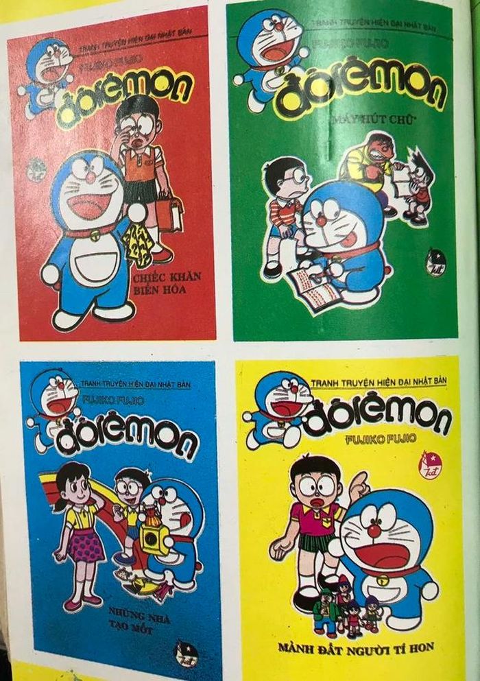 Poster in bìa bốn tập đầu tiên của bộ truyện “Đôrêmon” phát hành năm 1992 tại TP.HCM