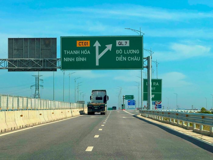Cao tốc Diễn Châu - Bãi Vọt . Ảnh: Văn Hải