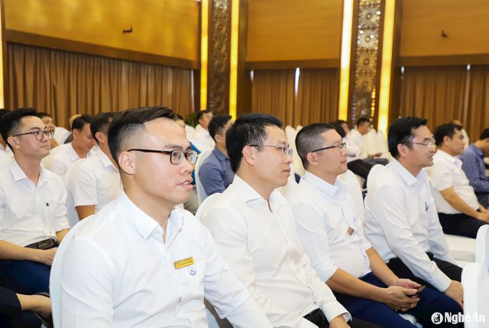 Các cán bộ, công chức, người lao động ngành Khoa học và Công nghệ tham dự lễ kỷ niệm. Ảnh: Phạm Bằng