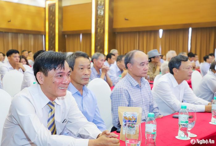 Các đại biểu tham dự lễ kỷ niệm. Ảnh: Phạm Bằng
